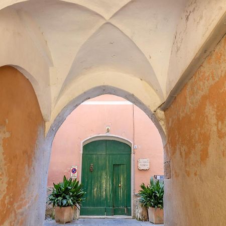 La Corte Sconta Finalborgo Finale Ligure Eksteriør billede
